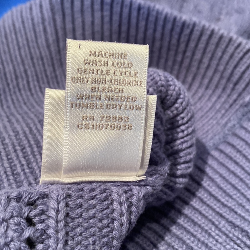 Sweater - Picture 7 of 9